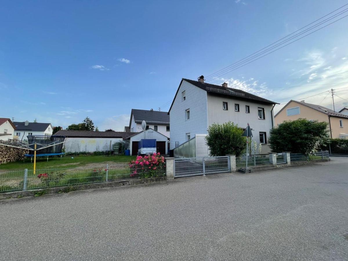 Guntia Apartment Mit Grossem Garten Günzburg Eksteriør bilde