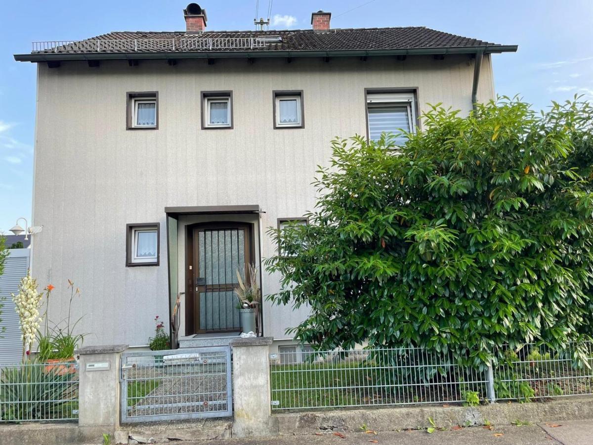 Guntia Apartment Mit Grossem Garten Günzburg Eksteriør bilde